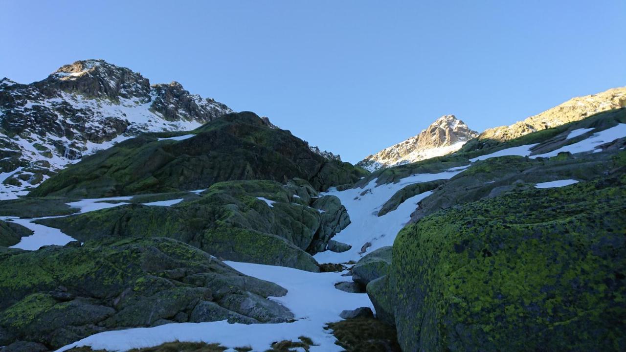 Cara Norte De Gredos Hoyos del Espino Kültér fotó