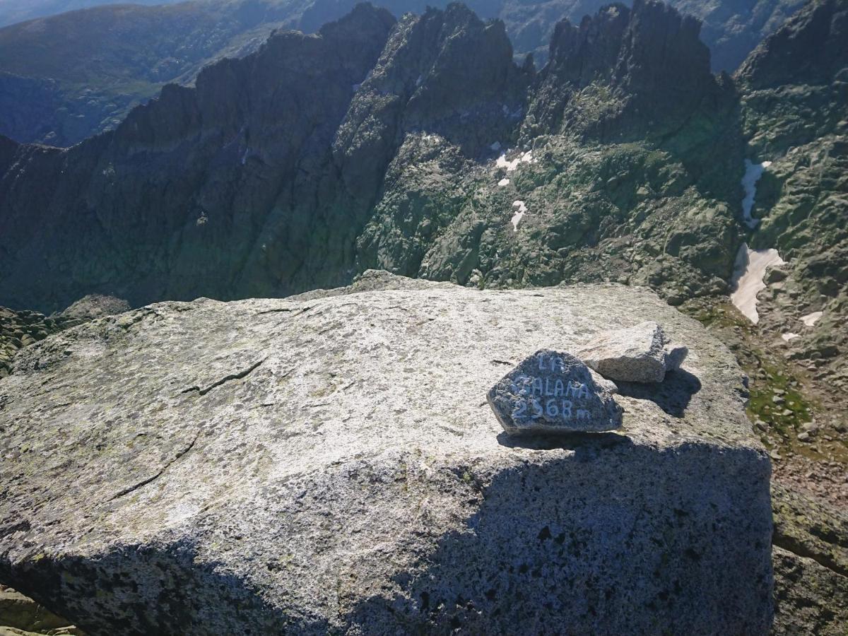 Cara Norte De Gredos Hoyos del Espino Kültér fotó