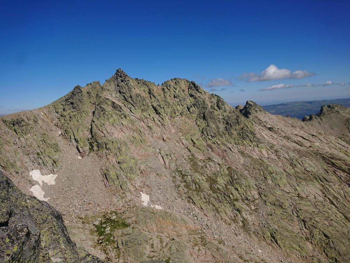 Cara Norte De Gredos Hoyos del Espino Kültér fotó