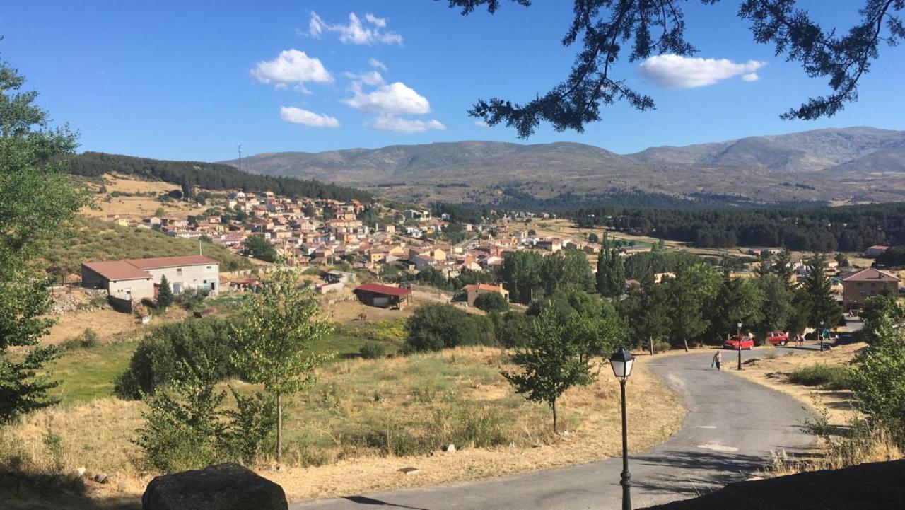 Cara Norte De Gredos Hoyos del Espino Kültér fotó