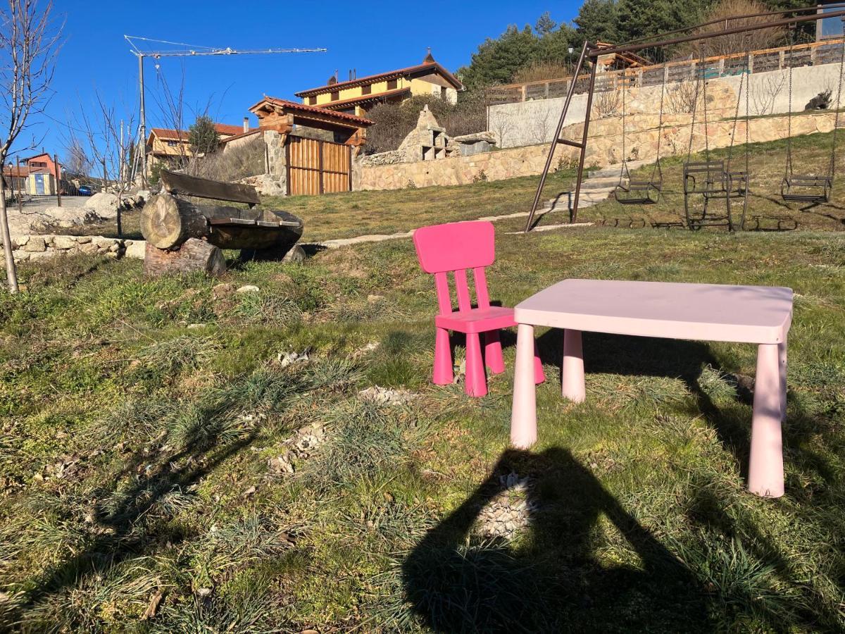 Cara Norte De Gredos Hoyos del Espino Kültér fotó